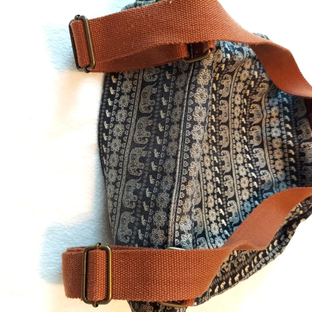 American Eagle knapsack Back Pack Book Bag Pockets Zipper 16x16